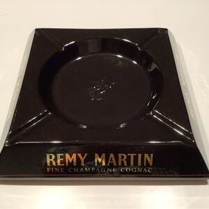 Rémy Martin Fine Champagne Cognac advertising Black  Large Ashtray